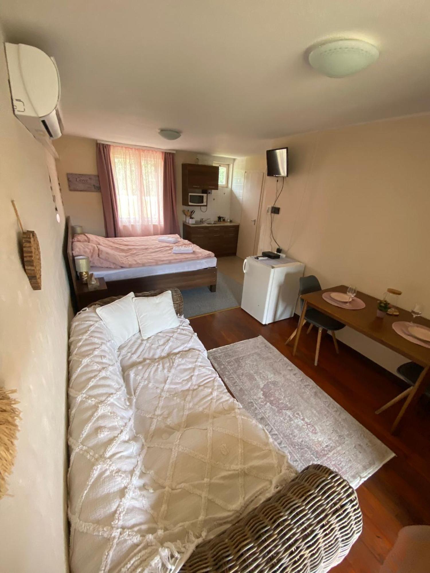 Summer Apartments Tiszakécske Zewnętrze zdjęcie